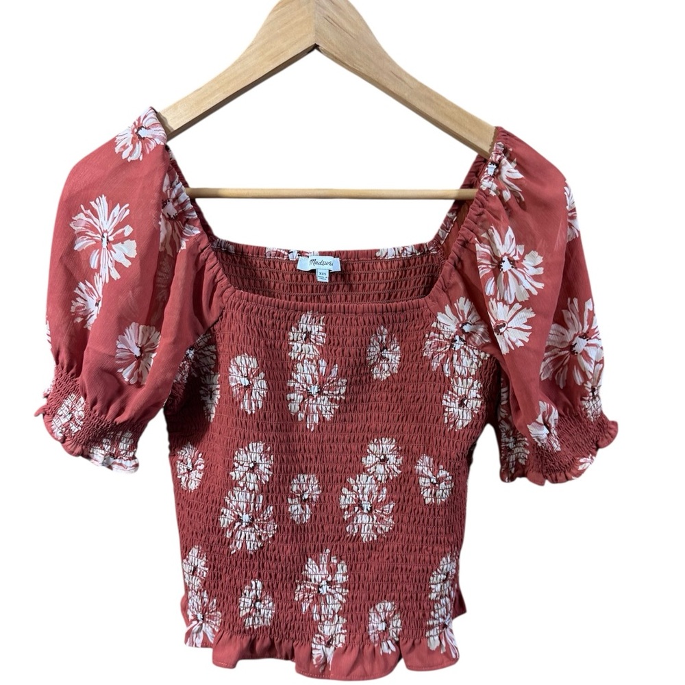 Madewell Georgette Lucie Puff-Sleeve Smocked Floral Bodice Top in ‘Moody Blooms’ - Picture 3 of 5